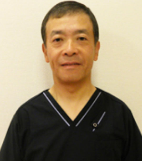 真鍋 真人　（口腔外科・インプラント）